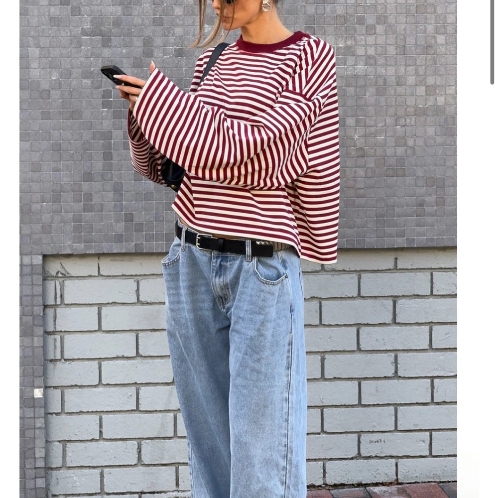 Lioness wine Stripe bloom Top brand new